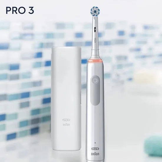 Oral-B Pro 3 - 3500 - Witte Elektrische Tandenborstel + Reisetui