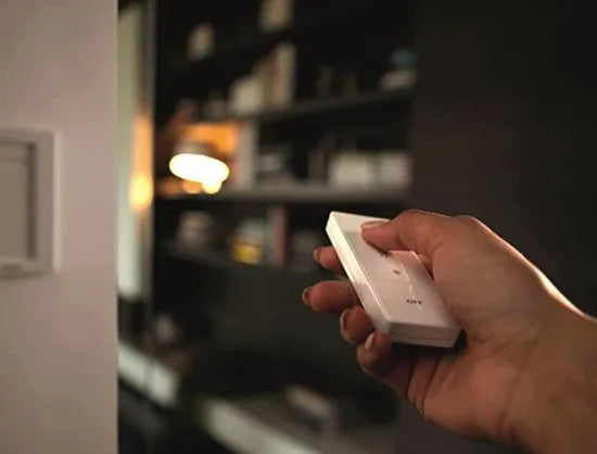 Philips Hue - draadloze dimschakelaar - handig dimmen zonder installatie