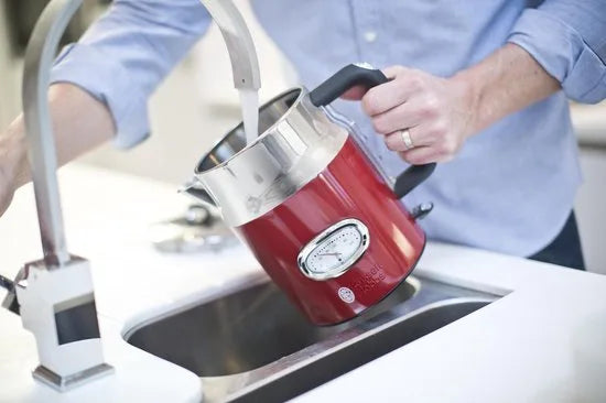 Russell Hobbs 21670-70 Retro Ribbon Red Waterkoker - Rood