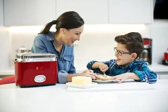 Russell Hobbs 21680-56 Retro Ribbon Red Broodrooster - Rood