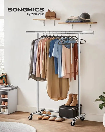 SONGMICS heavy duty kledingrek, kapstok op wielen, belastbaar tot 90 kg, met uittrekbare kledingroede, opklapbaar onderstuk, plank voor dozen, zilver HSR13S