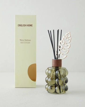 Warm Embrace Geurstokjes 200 ml – Reed Diffuser – Bloemige & Warme Huisgeur – Vanille & Sandelhout – Woonkamer, Slaapkamer & Hal